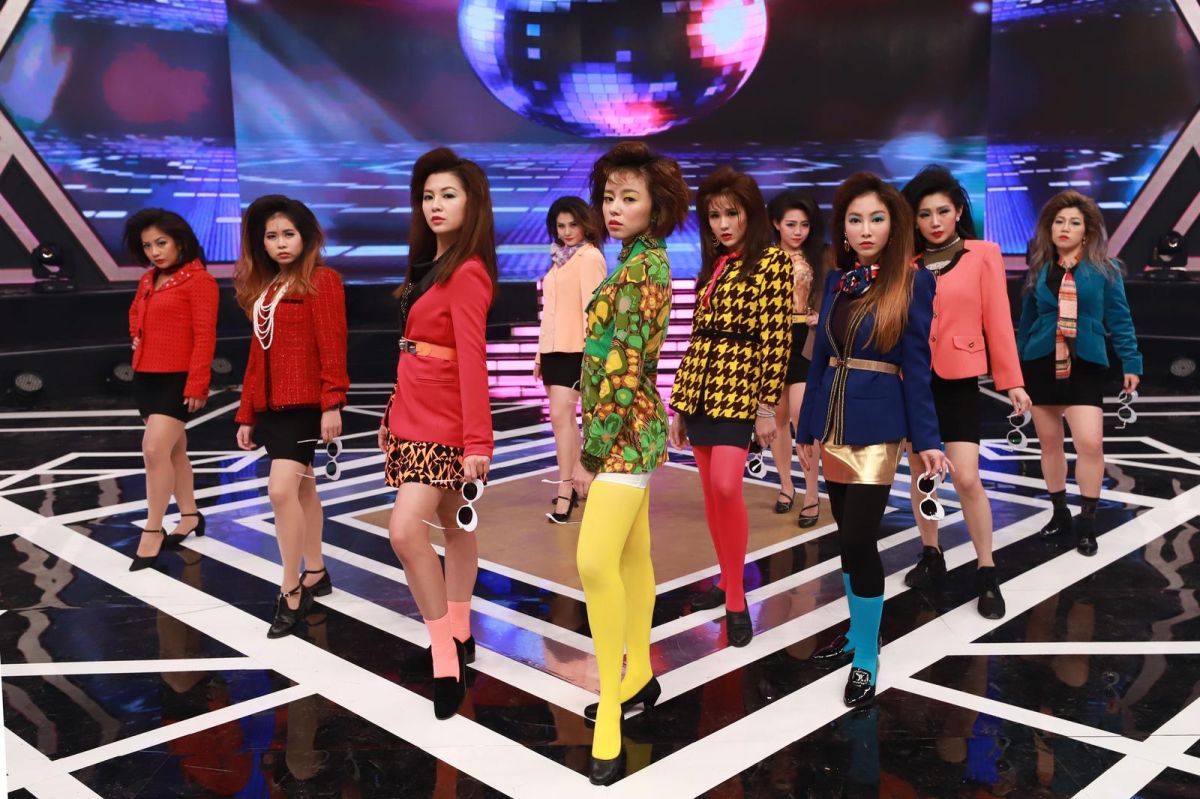 ▲王瞳與潘映竹、謝京穎、張家瑋扮醜沒在怕。（圖／民視提供 , 2018.1.15）