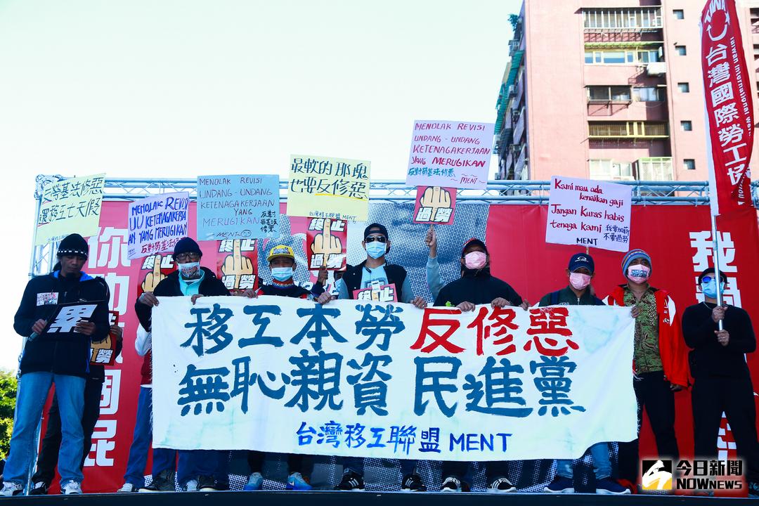 ▲「台灣薪資低得可怕」，外勞嚇跑：回泰國還有24K。（圖／記者葉政勳攝 , 2017.12.23）