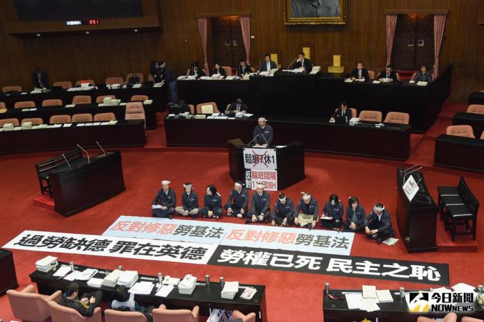 勞基法大戰　今日議場直擊
