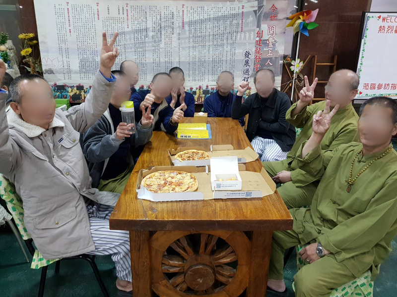 ▲高雄龍發堂住民去留爭議未歇，家屬醞釀到高雄市政府向市長陳菊陳情。高雄市衛生局8日表示，支持龍發堂繼續收容住民，但堂方需先改善為合法照護機構。（龍發堂提供）中央社記者程啟峰高雄傳真107年1月8日