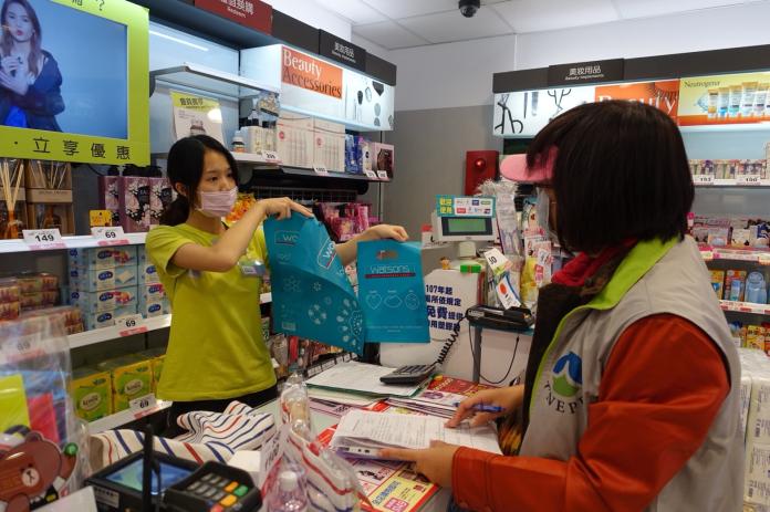 ▲台南市環保局抽查171店家，店家配合良好。（圖／記者黃文博翻攝，2018.01.01）