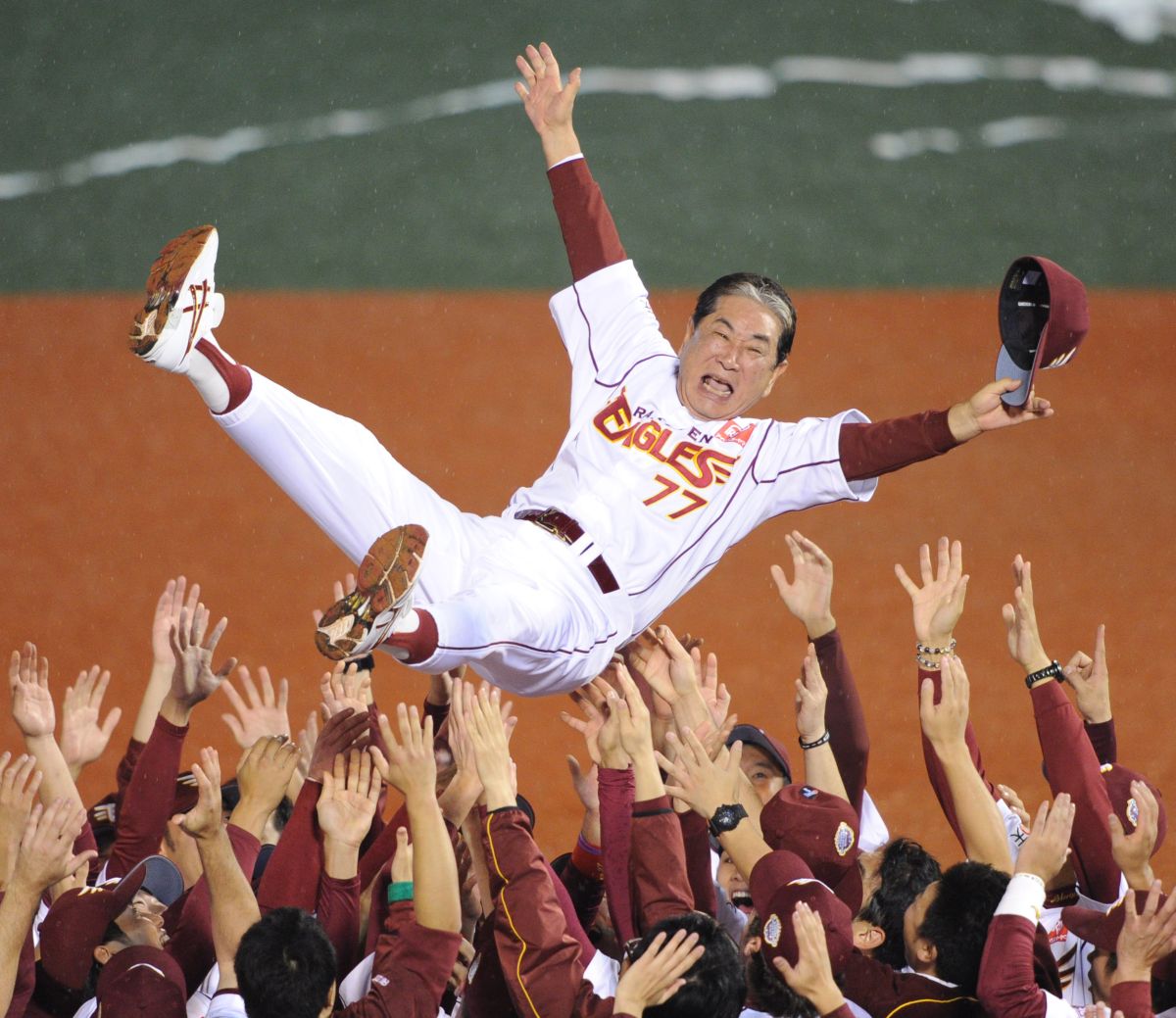 ▲星野仙一帶領樂天勇奪日本一。（圖／美聯社／達志影像）
