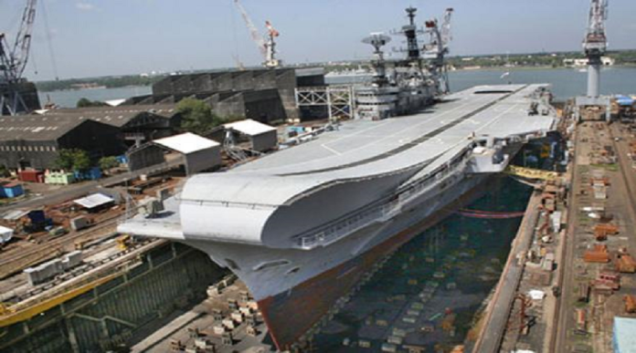 ▲印度首艘國產航艦「維克蘭特號」（INS Vikrant）雖然已於2013年下水，但是因為施工品質太差，遲遲無法驗收。（圖／翻攝自科欽造船廠官網\\)