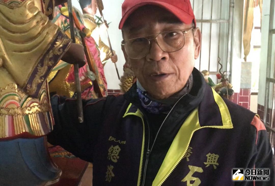 ▲石母宮的總務楊國豐指出，目前美濃當地的民眾只要是家中有襁褓難養，家長皆會抱往石母宮前求石母娘娘庇佑，凡是祈求石母娘娘護佑，無不應驗。（圖／記者宋汝夔攝，2018.02.13）