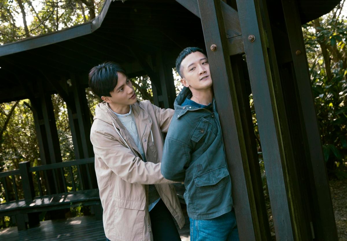 ▲曹晏豪（左）與高英軒上山拍攝打戲雙雙掛彩。（圖／東森提供，2018.02.09）