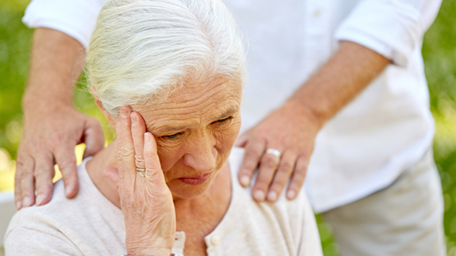 ▲頸因性頭痛是因頸椎問題所導致的頭痛。（圖／ingimage）