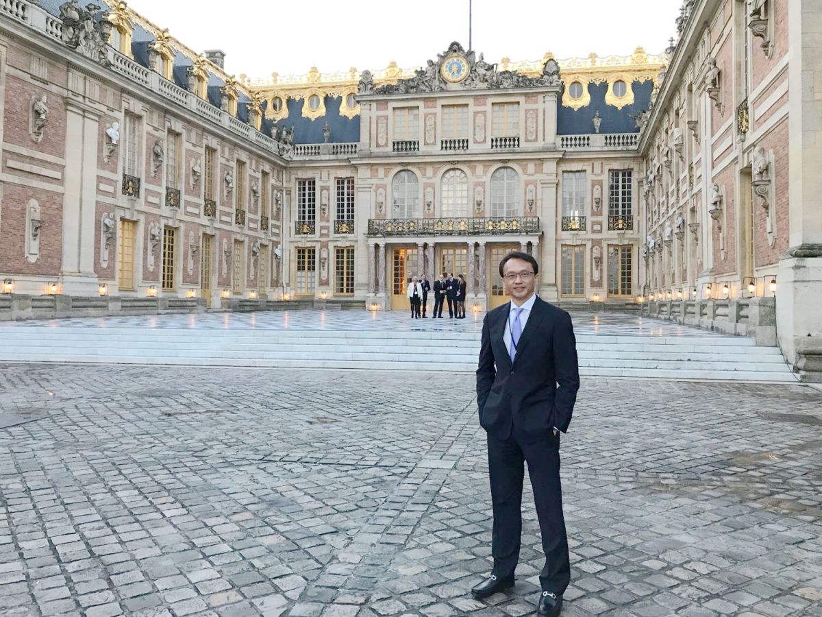 ▲宏碁公司董事長陳俊聖表示，花蓮發生強震，身為台灣品牌企業也是台灣人民的一份子，決定捐款500萬協助救災，同時也為花蓮地區民眾祈福。圖為陳俊聖訪歐照。（圖／宏碁提供）