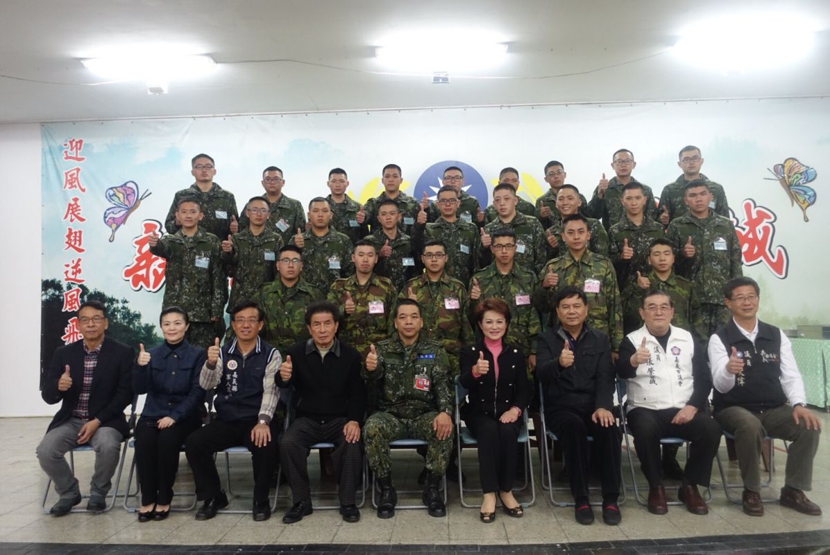 ▲嘉義市議長蕭淑麗，慰勉嘉義市籍入伍新兵。（圖／記者郭政隆翻攝）
