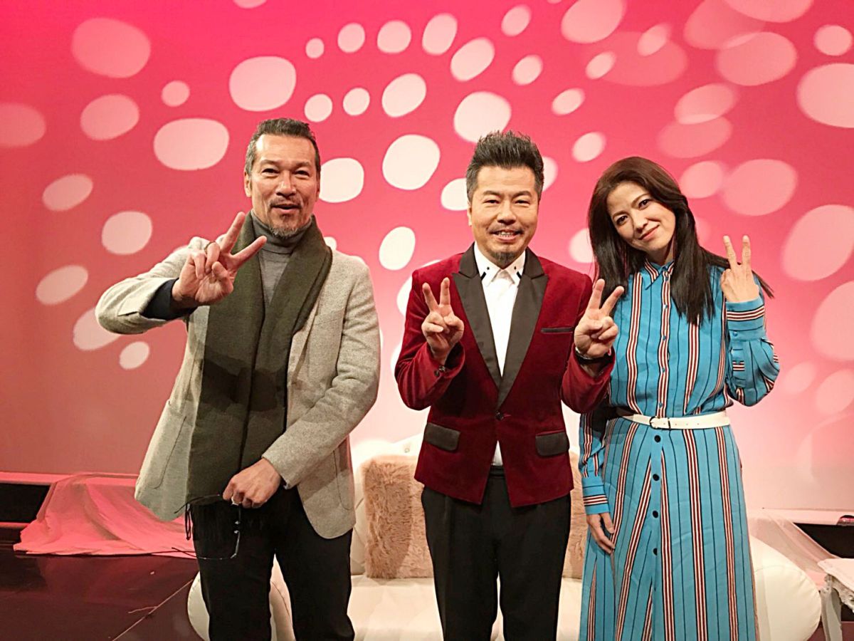 ▲黃仲崑（左）、陳明真（右）接受黃國倫訪問。（圖／年代提供，2018.02.05）