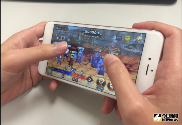 ▲台灣兒少的網遊成癮盛行率高於歐美平均值，根據統計，國內每100名網遊玩家中，有3位具成癮症狀。（圖／NOWnews資料照）