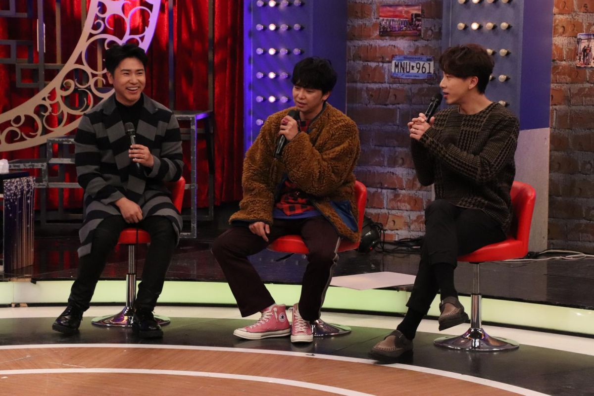 ▲小鬼（中）對於祕戀妞妞傳分手一事，正面回應了。（圖／中天提供 , 2018.2.4）