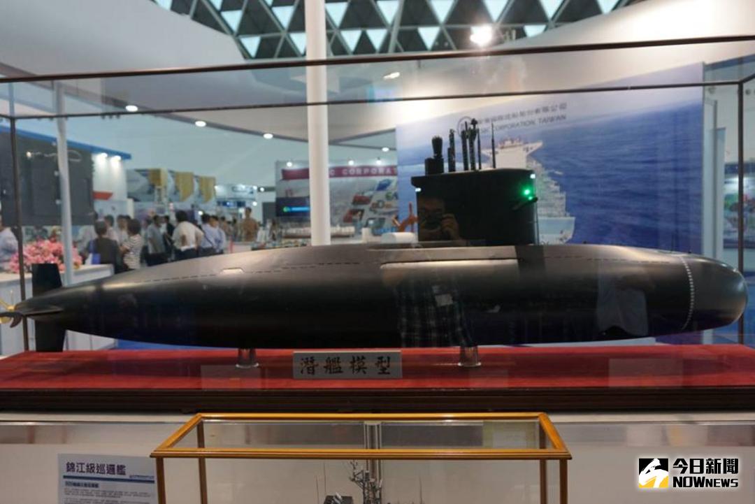 ▲2016年首屆高雄國際海事船舶暨國防工業展，台船展出國造潛艦模型。（圖／記者呂炯昌攝 )