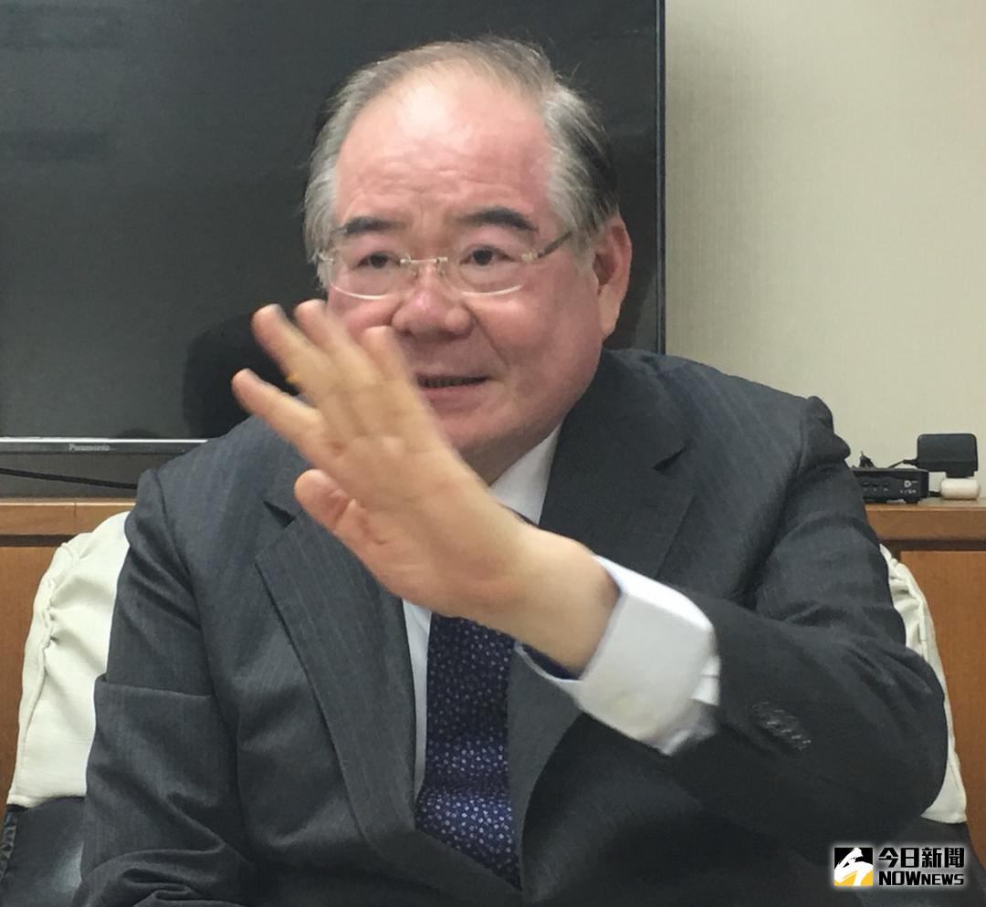 ▲國民黨新北市黨部主委李乾龍今（21）日受訪時強調，預計3月25日確定人選，保證不會「徵召」，侯友宜一定會來登記！（圖／記者陳志仁攝，2018.02.21）