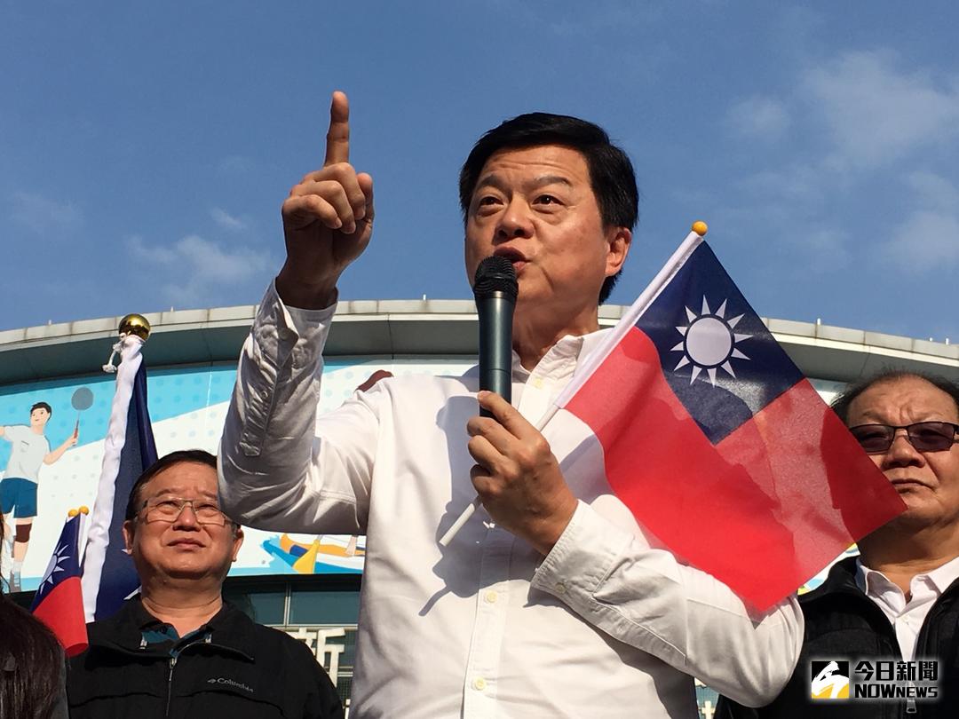 ▲前台北縣長周錫瑋今日受訪時質疑，國民黨新北市黨部主委李乾龍有很多偏袒侯友宜的言論，如何能讓大家信服初選的結果？（圖／記者陳志仁攝，2018.02.27）