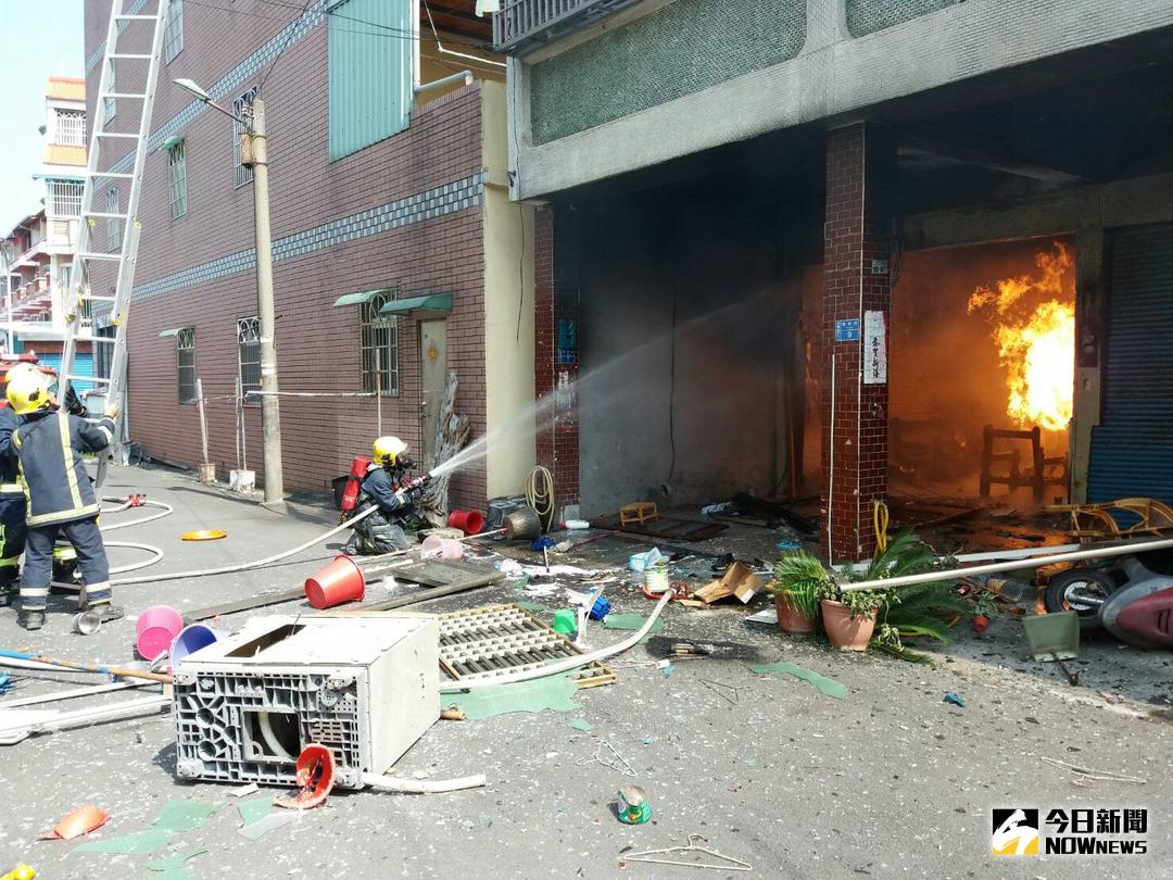 ▲枋寮透天厝發生氣爆火警 1人死亡。（圖／屏東縣消防局提供）