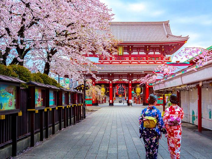 ▲日本即將迎接櫻花盛開的季節，旅遊業者推出賞櫻團第2人立省3,300元優惠。（圖／易遊網）
