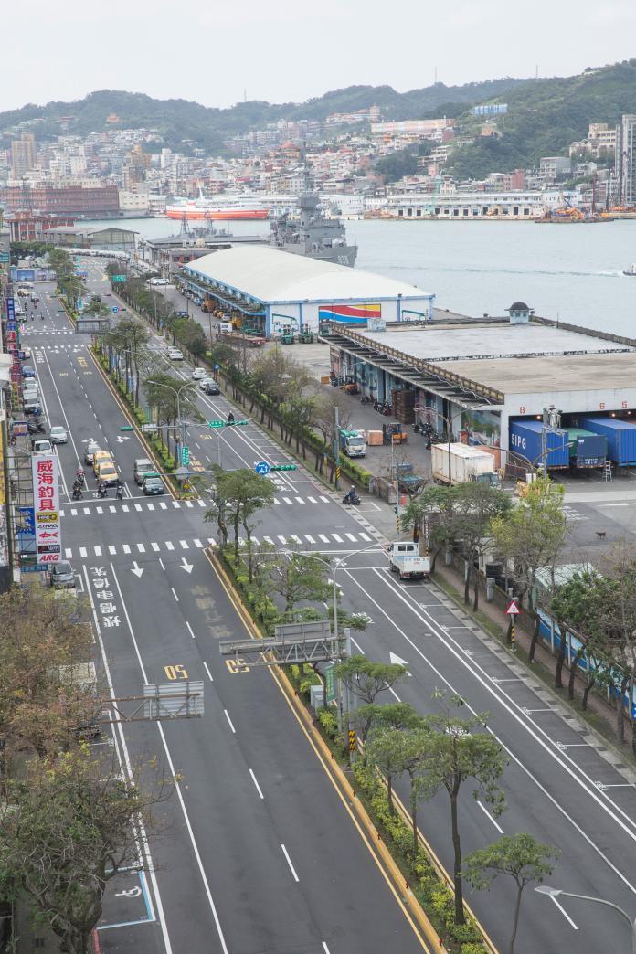 ▲基隆市政府工務處指出，從100年起，每年選定一條道路作為年度示範道路，示範道路自驗收完成後，2年內嚴格禁挖。（圖／基隆市政府提供）