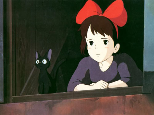 同為宮崎駿動畫作品《魔女宅急便》，主角琪琪可以乘著掃帚飛行。（圖／電影截圖）