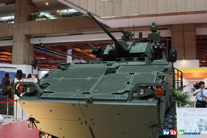▲2017台北世貿航太國防展，國防部展出雲豹甲車30鏈砲車型。（圖／記者呂炯昌攝 ）