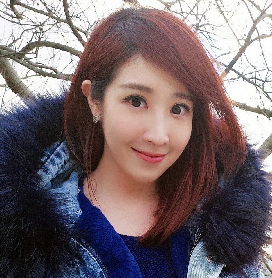 ▲ 主播黃若薇桃花超旺，三男接送上下班。（圖／翻攝黃若薇 Vivi -主播/記者 臉書）