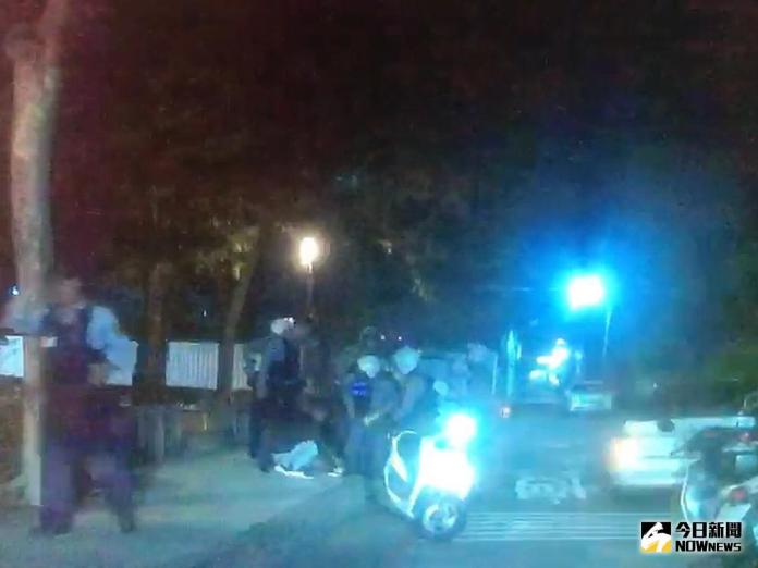 ▲自小客車裡獨留一名越南籍男子，警方在車上搜出毒品。（圖／高市警局提供 , 2018.03.06）