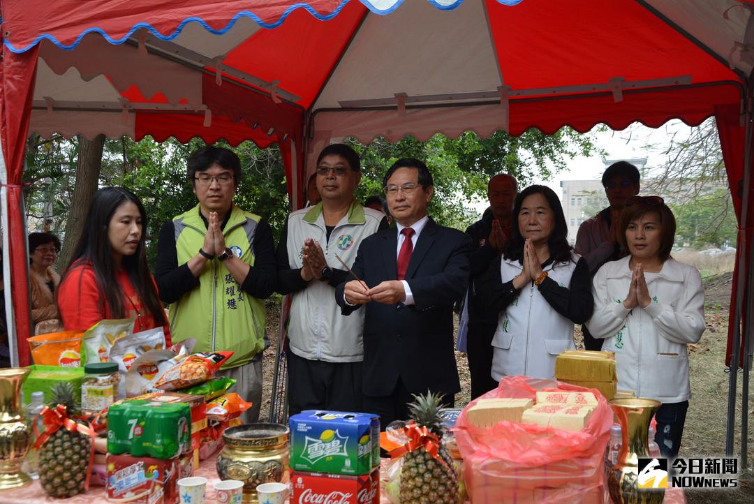 ▲涂醒哲市長主持樂齡運動遊樂園開工祈福儀式。（圖／記者郭政隆攝，2018.3.7）