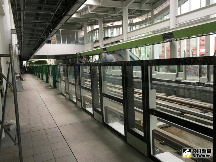 ▲台中綠線捷運車站月台門安裝完成。（圖／交通局提供 , 2018.3.7\\)