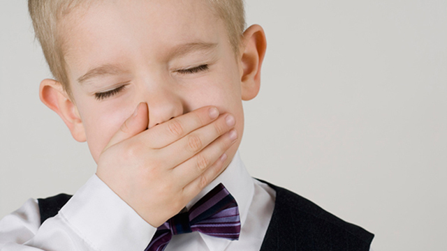 男童口臭遭嫌棄　竟是鼻過敏長期鼻涕倒流惹禍

