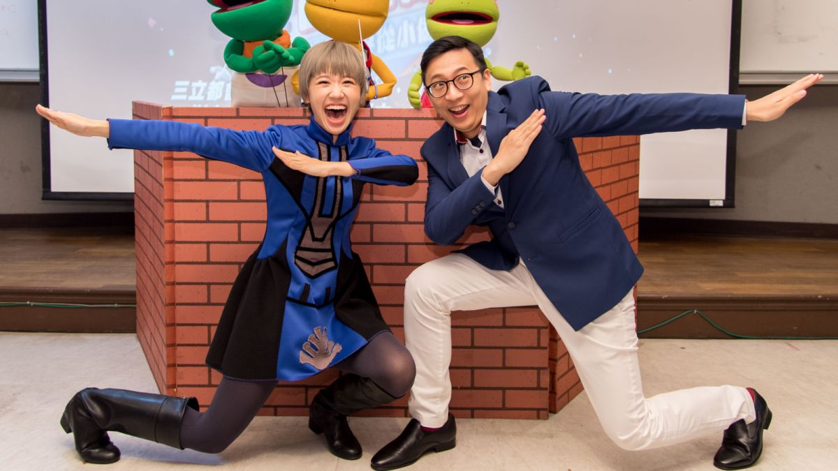 ▲Lulu（左）傳訊關心KID心情。（圖／三立提供 , 2018.3.8）