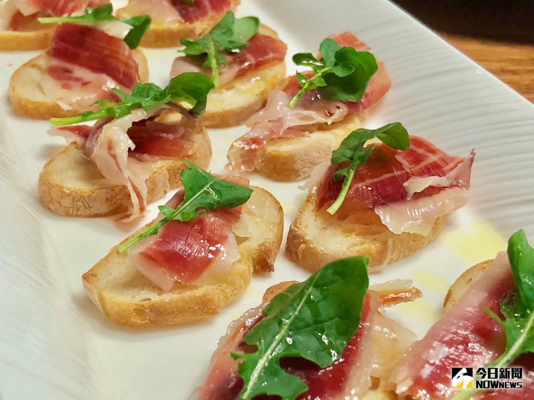 ▲讓老饕魂牽夢縈的頂級伊比利火腿近期正式登台。（圖／記者陳致宇攝 , 2018.03.08）