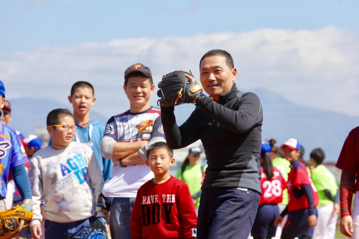 ▲恩恩案至今持續延燒，新北市長侯友宜的處理態度與方式持續引發譁然，新北市民的不滿也反映在其支持度與信任度上。（圖／資料照）