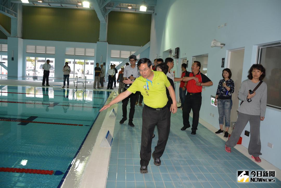 ▲嘉義市長涂醒哲參觀現場各項設施。（圖／記者郭政隆攝影2018.3.16）