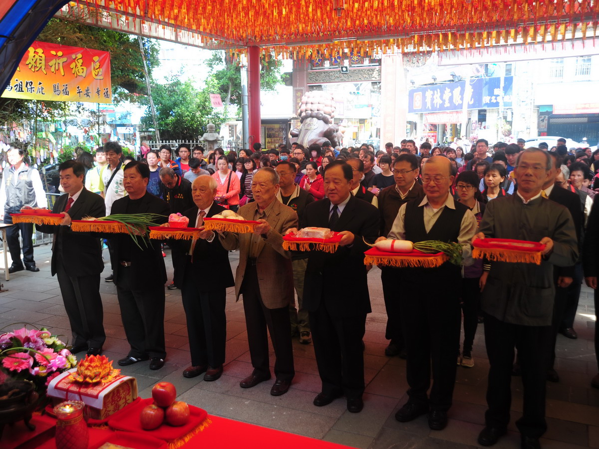 ▲豐原慈濟宮舉辦考生祈福三獻禮儀式，祈求文昌帝君和媽祖賜福。（圖／豐原慈濟宮提供2018.3.17）