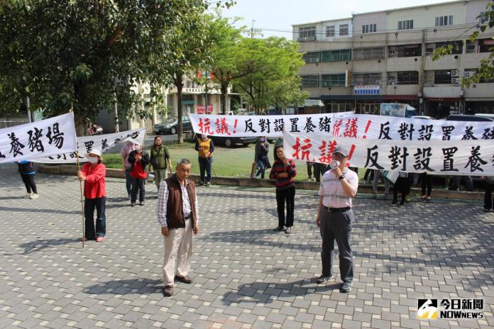 反對新設養豬場　豐岡村民拉布條陳抗
