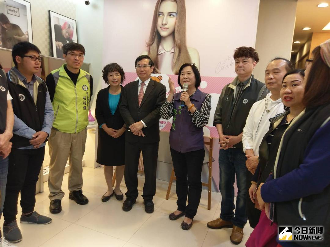 ▲推廣免費婦癌篩檢，曾患乳癌、抗癌成功的嘉義巿議員陳幸枝現身說法。（圖／邱嘉琪攝 , 2018.03.23）