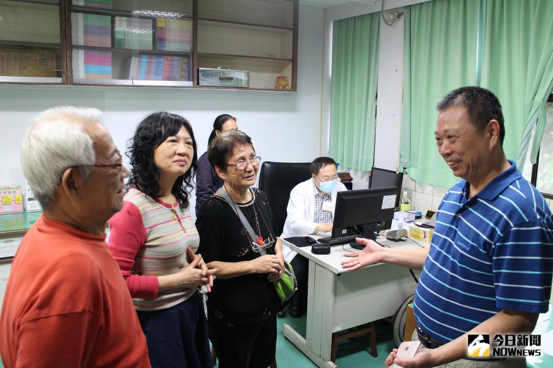 ▲彰化榮民之家首創開放年滿65歲民眾申請入住，黃先生夫妻對榮家環境滿意的說「太值得了，歡迎大家來當鄰居！」（圖／記者陳雅芳攝，2018.03.26）