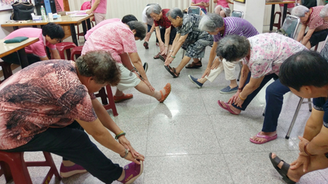 ▲根據國家發展委員會推估，預計2025年時，台灣每5人即有1人是長者，老年人口將超過20%，將成為「超高齡社會」。（示意圖／台北市衛生局提供）