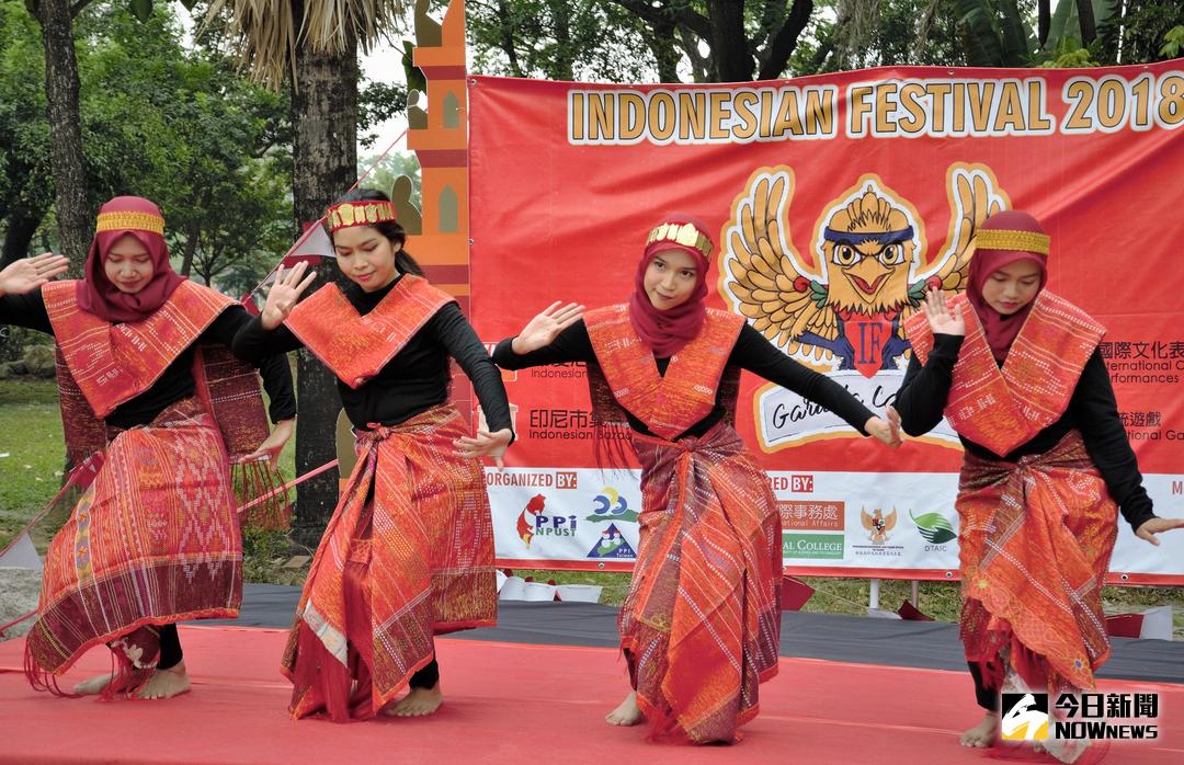 ▲印尼傳統舞蹈Tari Tor-Tor是印尼北蘇門答臘傳統樂器演奏。（圖／記者陳宗傑攝,2018.03.27）