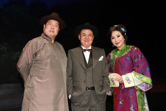 ▲羅北安（左起）、蔡振南、唐美雲演出歌仔戲《月夜情愁》。（圖／民視提供，2018.03.28）