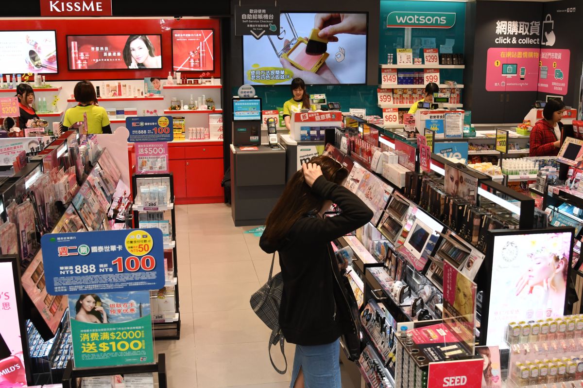 ▲展望2021年，美妝零售業者屈臣氏，宣示今年營收高個位數成長。（圖／資料畫面）