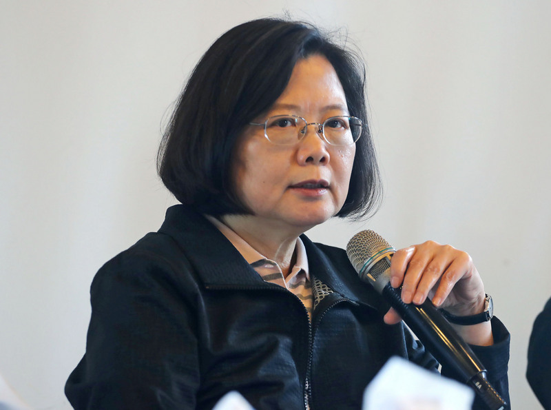 ▲為振興震災後的花蓮觀光，總統蔡英文31日表示，交通部觀光局已推出一系列「振興花蓮觀光產業計畫」，也談及今年經濟成長動能在內需市場。中央社記者裴禛攝107年3月31日