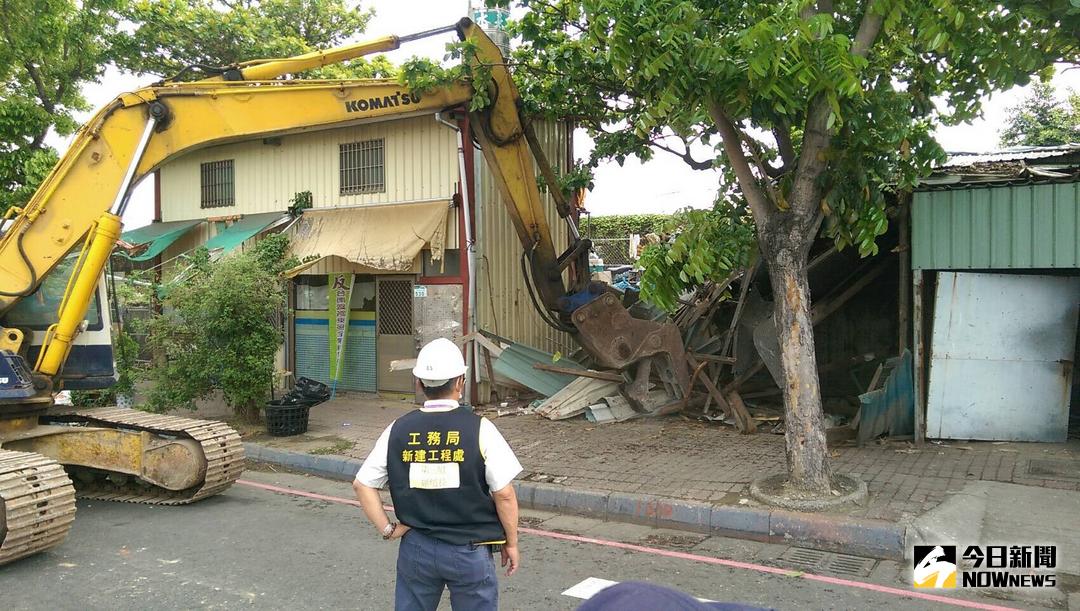 ▲高市府工務局強制拆除拉瓦克部落違建。（圖／記者謝志昇攝，2018.04.02）