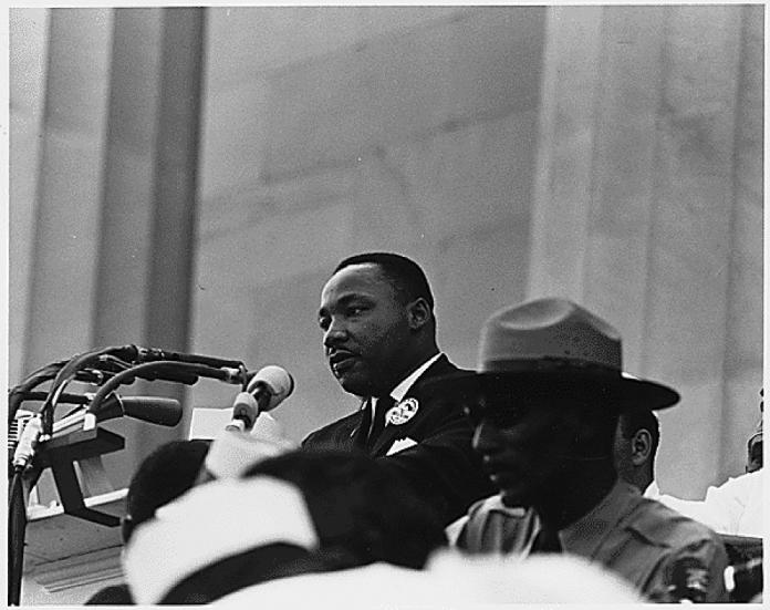 ▲美國民權鬥士馬丁路德金恩（ Martin Luther King Jr. ）曾在美國華盛頓特區林肯紀念堂發表《我有一個夢》演說，呼籲終結種族歧視。（圖／達志影像／美聯社）