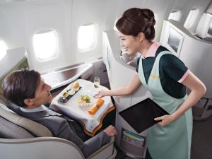 ▲長榮航空除了飛安受到國際獎項肯定外，近期最新航空旅客體驗協會（APEX）年度獎項榜單，也搶下全球「最佳座椅舒適度」大獎。（圖／長榮航空）