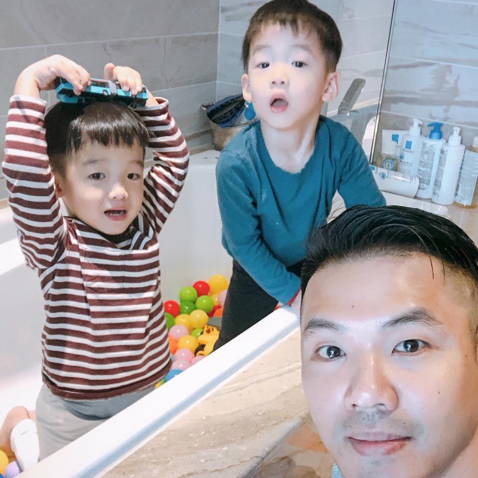 ▲粉絲直呼照片就像三兄弟。（圖／翻攝自臉書 , 2018.04.10）