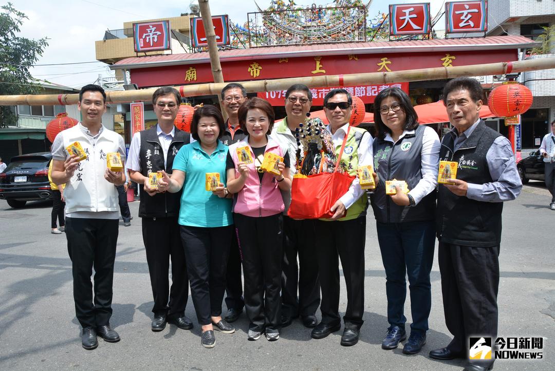 ▲嘉義市長涂醒哲、嘉義市議會議長蕭淑麗等人，為這個屬於嘉義市特有的鞦韆民俗活動做宣傳。（圖／記者郭政隆攝，2018.4.11）