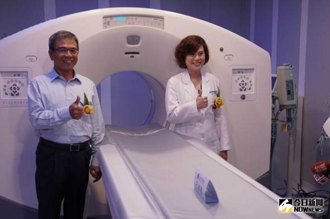 ▲仁寶電腦100%轉投資之宇核生醫，攜手屏科大跨界合作，打造動物高階影像診斷中心。右一為屏東科技大學教授林莉萱、右二為仁寶電腦總經理陳瑞聰。（圖／仁寶提供）