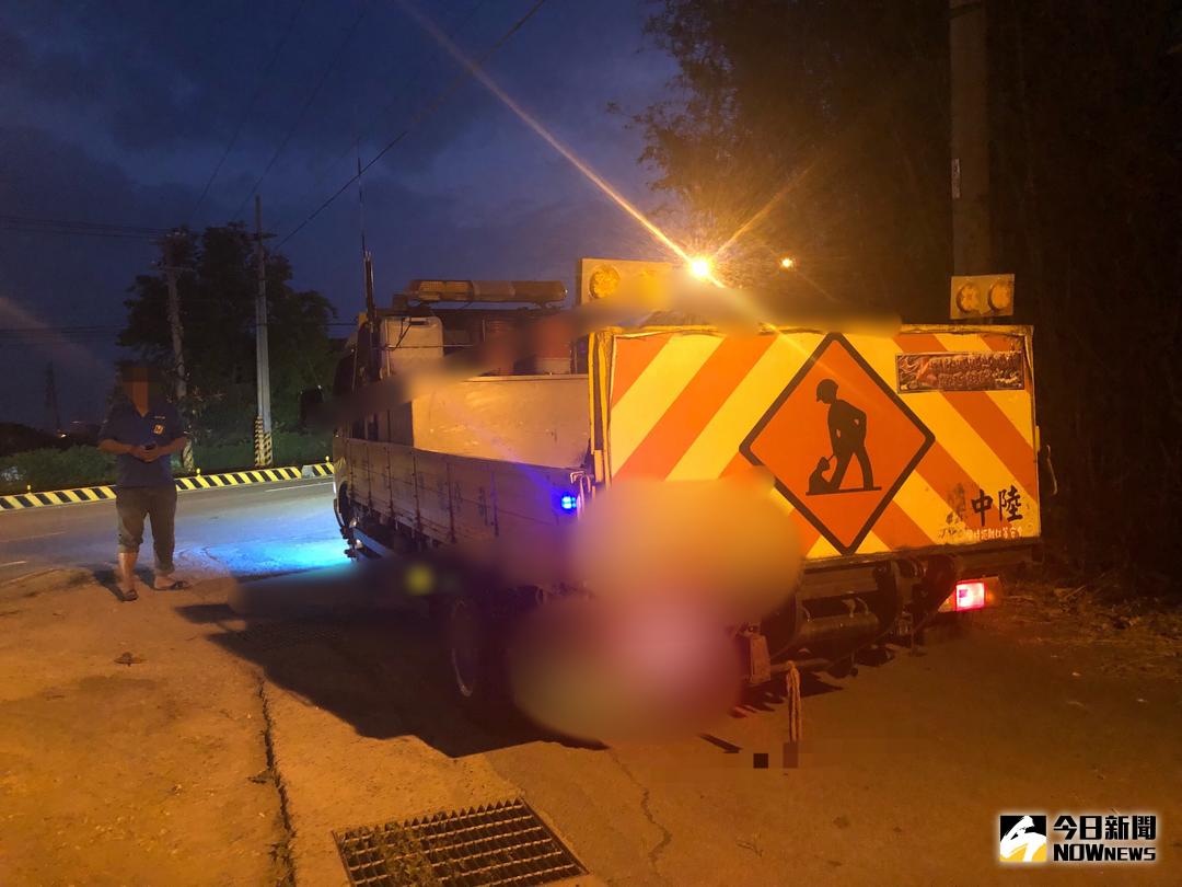 ▲停放在高速公路路肩的工程車，竟然遭竊，失主與警方都很訝異。（圖／竹北分局提供）