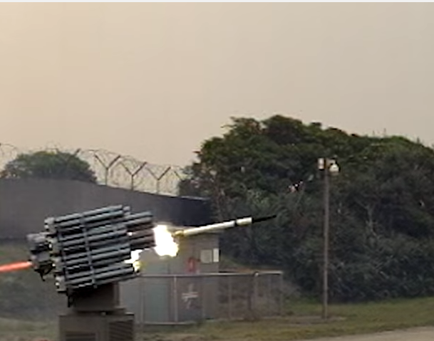 ▲馬來西亞防衛展，中科院推出複合火箭系統參展。（圖／中科院提供 ）