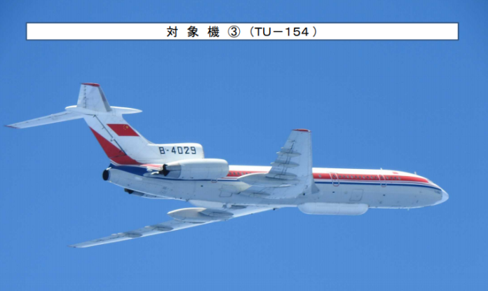 ▲解放軍圖-154（Tu-154）情報搜集機。（圖／日本防衛省 , 2018.4.19）